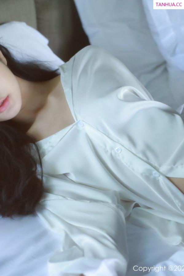 谢晚晚  [XiuRen]高清写真图 2023.01.29 No.6183 谢晚晚 丰腴美臀第8张图片